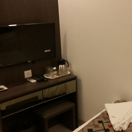 Hotel Kalpana Elite Mumbai Exterior photo